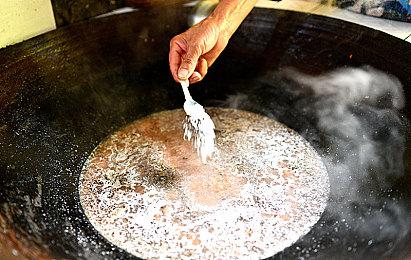 总体表现尚可 《暗邪西部》公布媒体赞誉宣传片